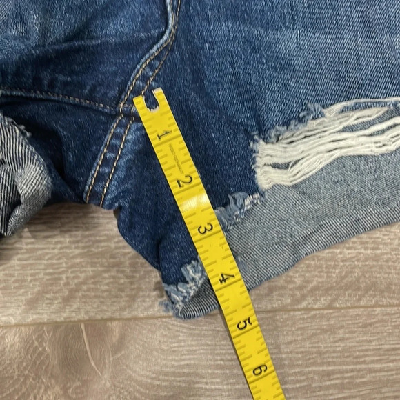 Calvin Klein High Rise  Distressed Denim Jean Shorts 32 - Picture 8 of 15